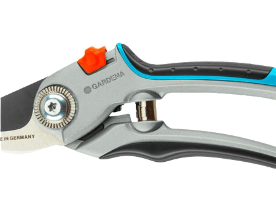 מזמרה ידנית מקצועית | דגם 8906 | GARDENA