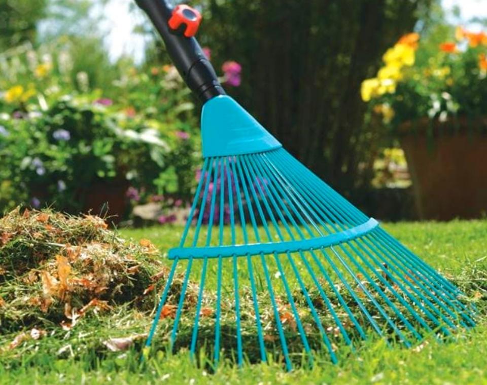 מגרפת דשא פלדה| דגם 3100 | GARDENA