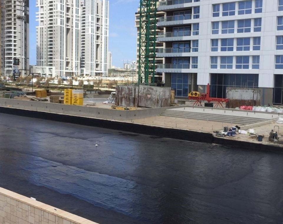 מריס 670 שחור | איטום פוליאוריטני | 25 ק״ג