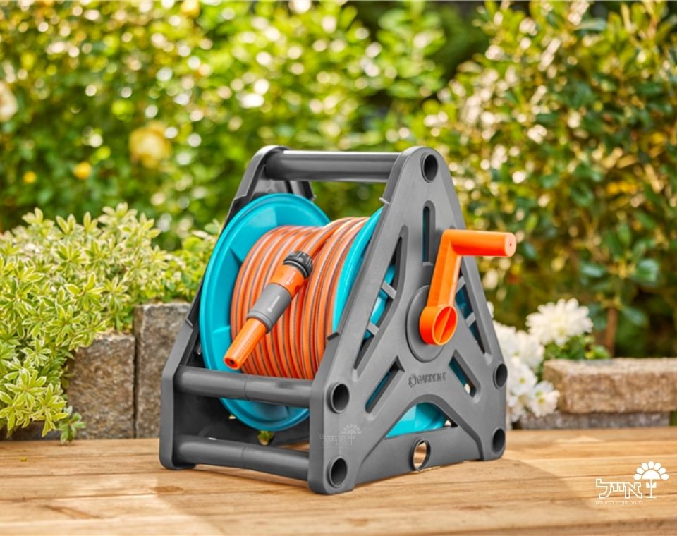 גלגלת וצינור | 20 מ' | כולל אקדח התזה | GARDENA