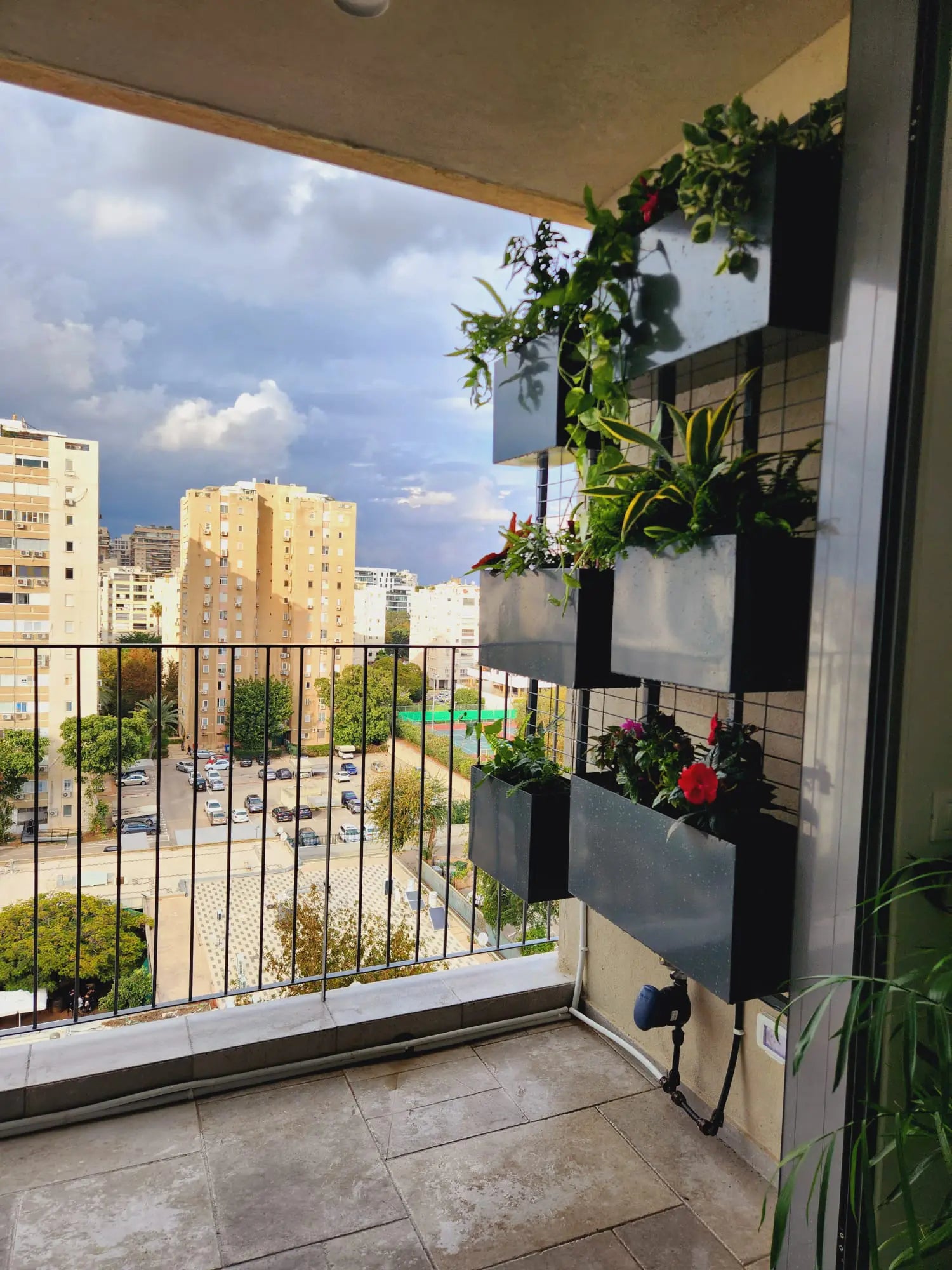 אדנית ברזל לפי מידות | עיצוב אישי לבית ולגינה | טופס לבקשת הצעת מחיר