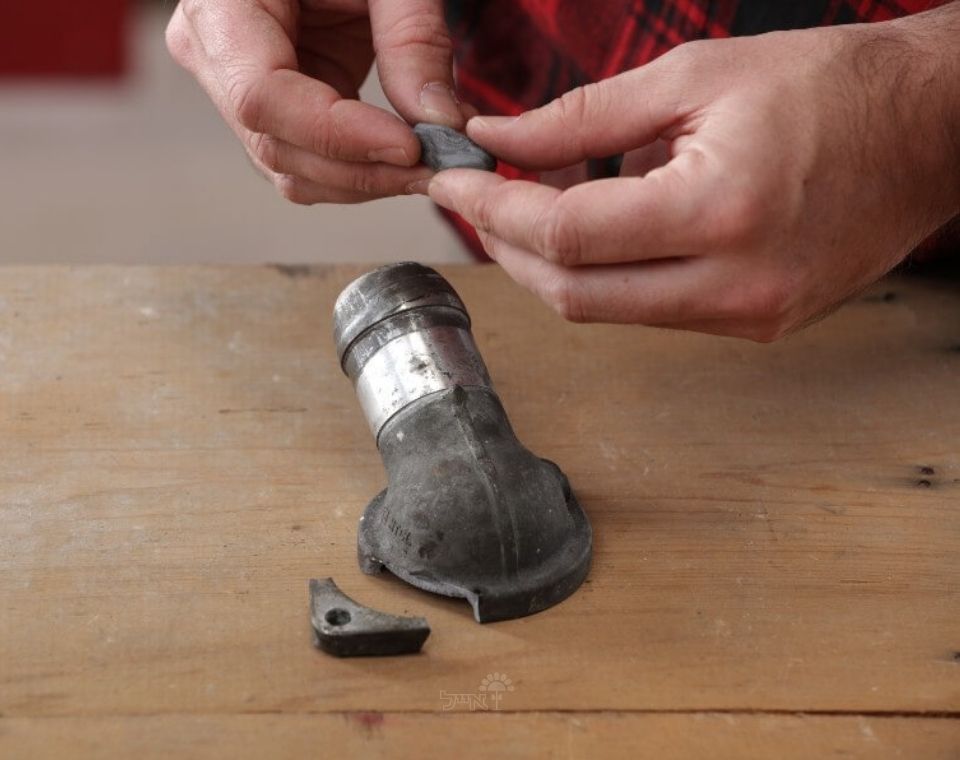 דבק אפוקסי | מחוזק בפלדה | SteelStik