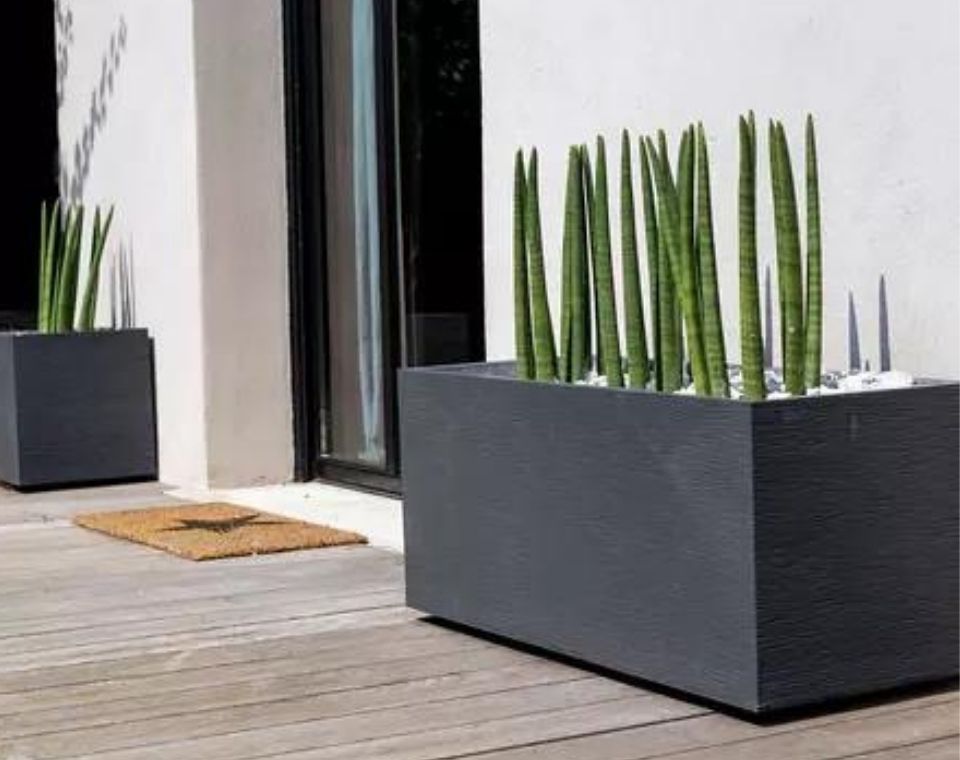 אדנית פסים | מידות 100X40X40 | אפור כהה