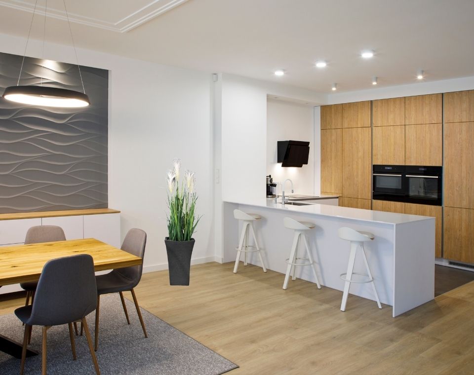 עשבוני פריחה לבנה | בכד קוני רויאל 110 ס"מ